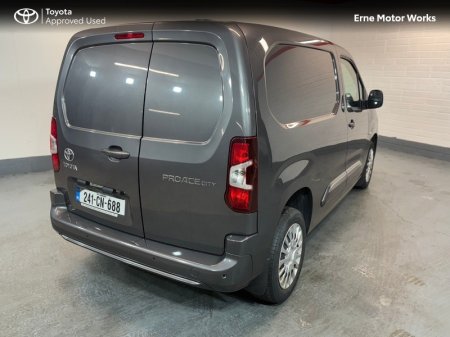 2024 Toyota Proace City - photo 11