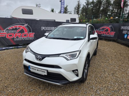 2016 Toyota RAV4 - photo 2