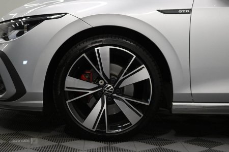 2023 Volkswagen Golf - photo 7