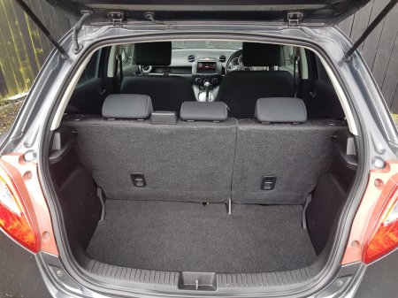 2014 Mazda Demio - photo 8
