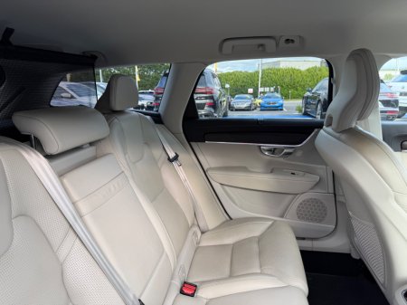 2019 Volvo V90 - photo 40