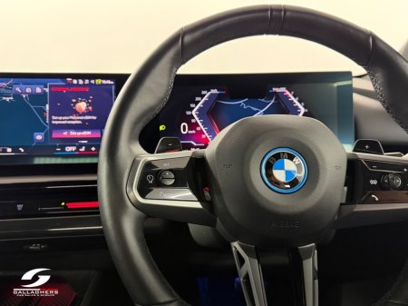 2024 BMW 5-Series - photo 23