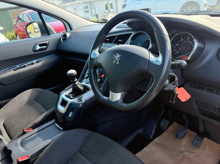 2015 Peugeot 5008 - photo 7