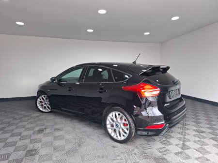 2017 Ford Focus - photo 15