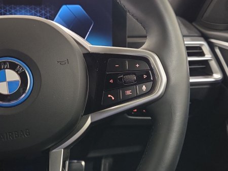 2025 BMW i4 - photo 18