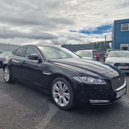 2017 Jaguar XF 2.0D I4 180 PS AWD Auto Portfolio