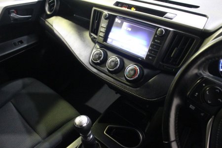 2017 Toyota RAV4 - photo 26