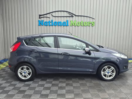 2014 Ford Fiesta - photo 2