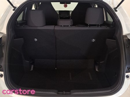 2021 Toyota Yaris - photo 19