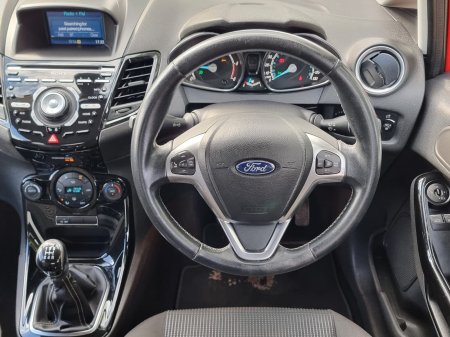 2017 Ford Fiesta - photo 19