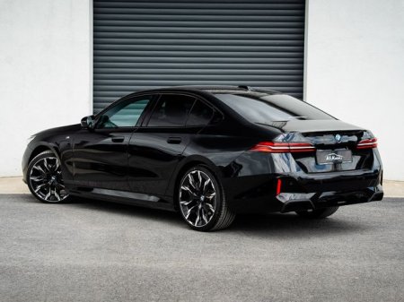2025 BMW 5-Series - photo 16