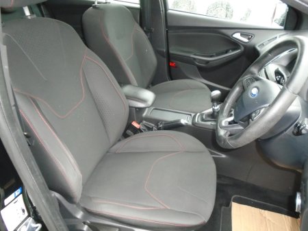 2017 Ford Focus - photo 8
