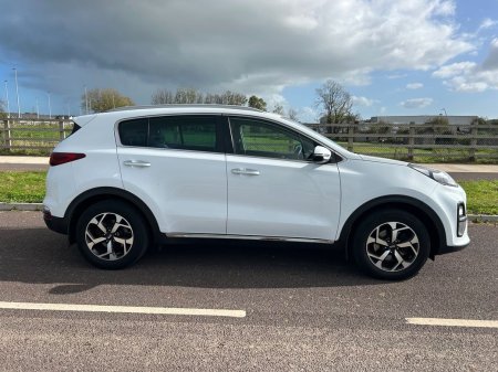 2020 Kia Sportage - photo 2