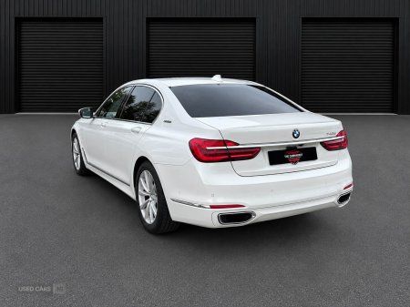 2017 BMW 7-Series - photo 3