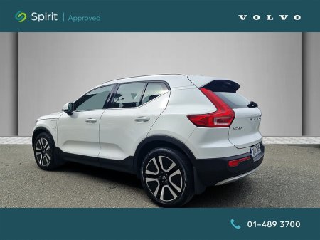 2021 Volvo XC40 - photo 2