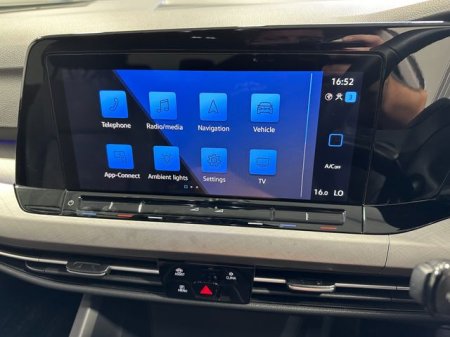 2021 Volkswagen Golf - photo 22