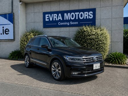 2019 Volkswagen Tiguan R-LINE 4MOTION AUTOMATIC 2.0 DIESEL //HIGH SPEC//HALF LEATHER HEATED SEATS//360 PARKING CAMERAS//KEY