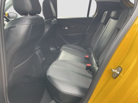 2021 Peugeot 208 - photo 19