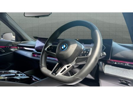 2025 BMW i5 - photo 29