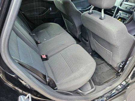 2016 Ford Focus - photo 10