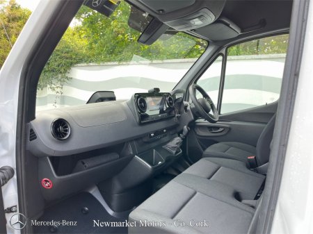 2027 Mercedes-Benz Sprinter - photo 21