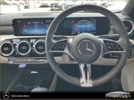 2025 Mercedes-Benz A-Class - photo 2