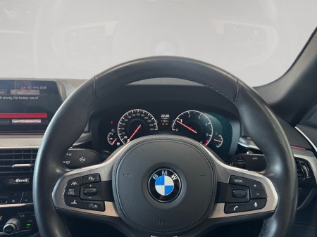 2020 BMW 5-Series - photo 12