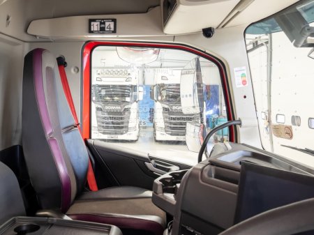 2022 VOLVO FMX 420 - photo 20