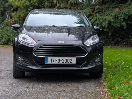 2017 Ford Fiesta - photo 2