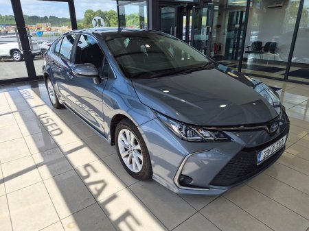 2023 Toyota Corolla - photo 2