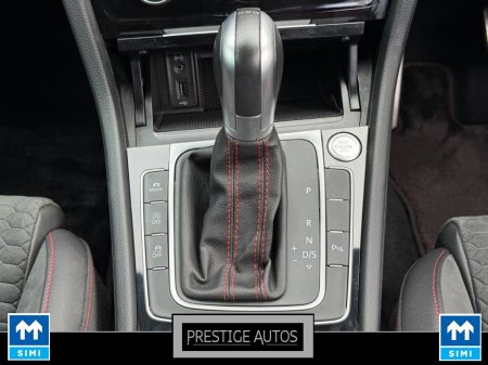 2020 Volkswagen Golf - photo 24
