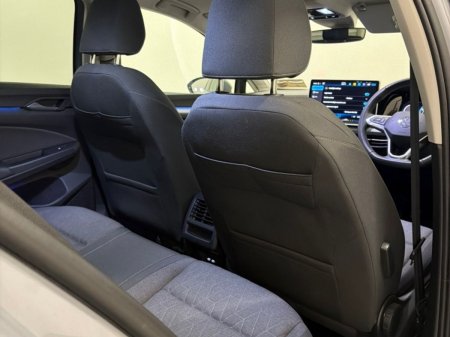 2025 Volkswagen Golf - photo 14