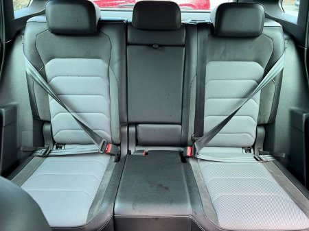2020 Volkswagen Tiguan - photo 12