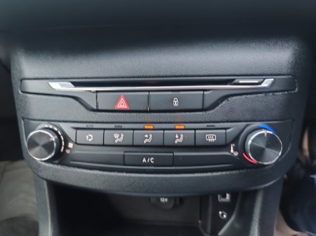 2016 Peugeot 308 - photo 9