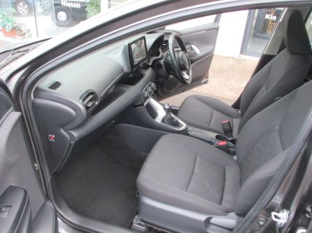 2024 Toyota Yaris - photo 13