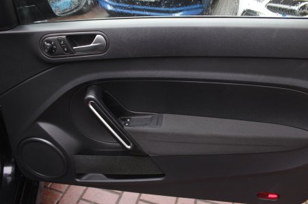 2017 Volkswagen Beetle - photo 10