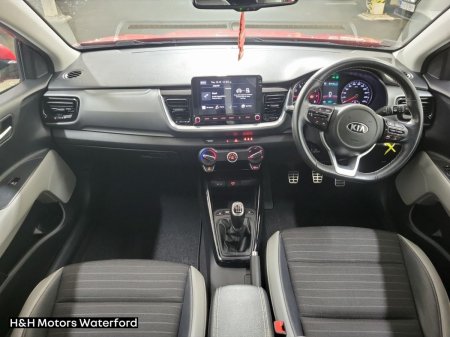 2021 Kia Stonic - photo 2