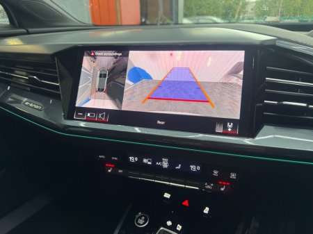 2025 Audi Q4 e-tron - photo 8