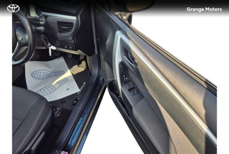 2015 Toyota Corolla - photo 11