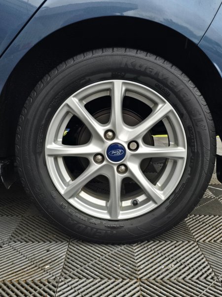 2019 Ford Fiesta - photo 9