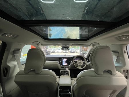 2025 Volvo V60 - photo 17