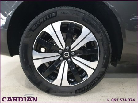 2025 Volvo XC60 - photo 20