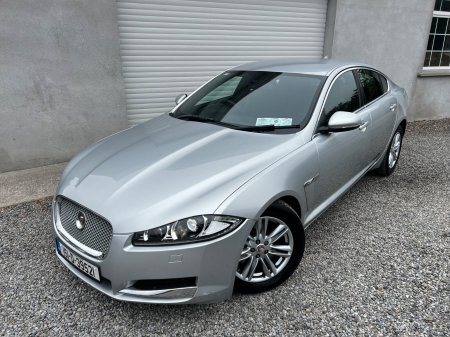 2015 Jaguar XF - photo 2