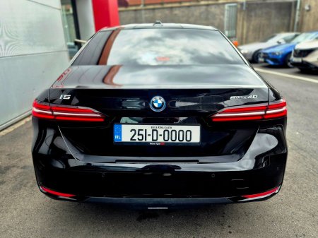 2025 BMW i5 - photo 11