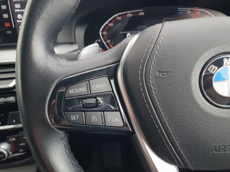 2024 BMW 5-Series - photo 17