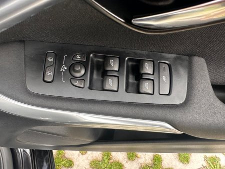 2018 Volvo V40 - photo 17