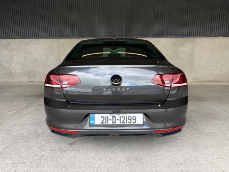 2021 Volkswagen Passat - photo 8