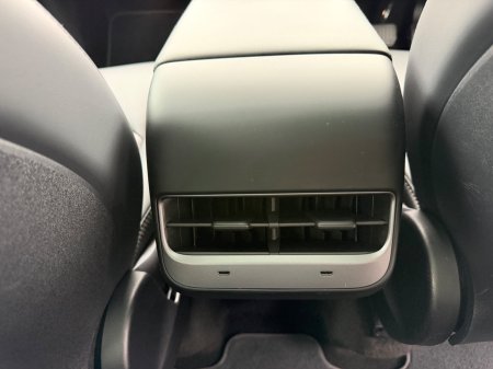 2023 Tesla Model Y - photo 24