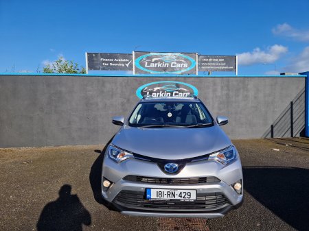 2018 Toyota RAV4 - photo 2