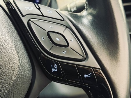 2019 Toyota C-HR - photo 19